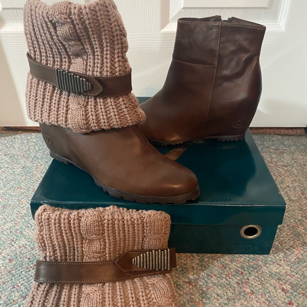 NWT in the box made in FRANCE MAM’zelle size 39 leather Booties